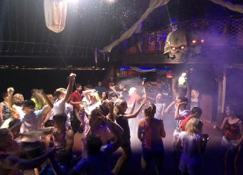 Professional live band performing in Sint Maarten by Funk Workshop